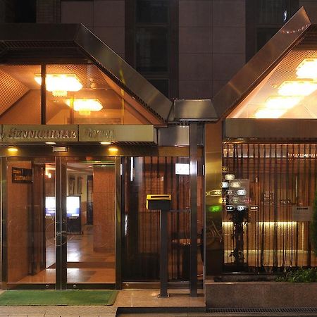 Business Inn Sennichimae Hotel Osaka Esterno foto